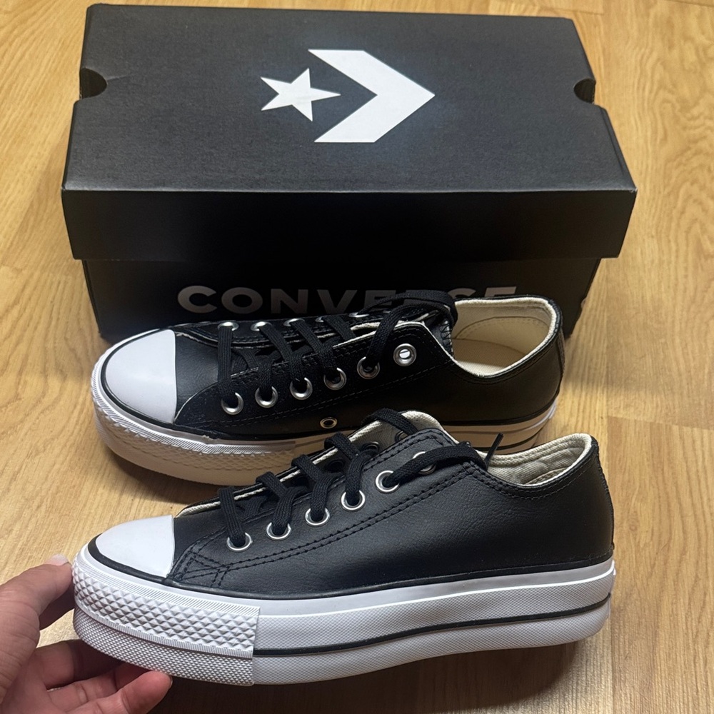 Converse NEW size 5.5 6 Women's Black and White Platform Sneakers UK 3.5 leather